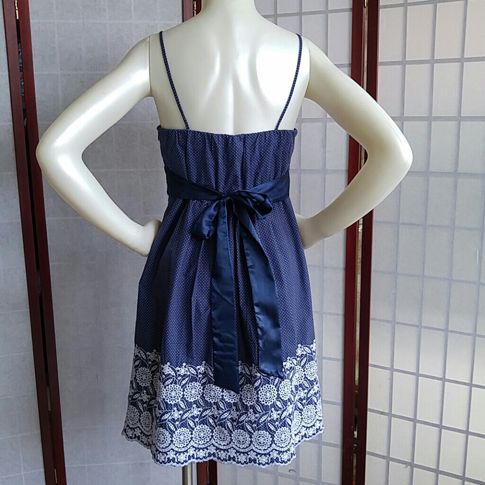 Dress 👗 - Picture 4 of 7
